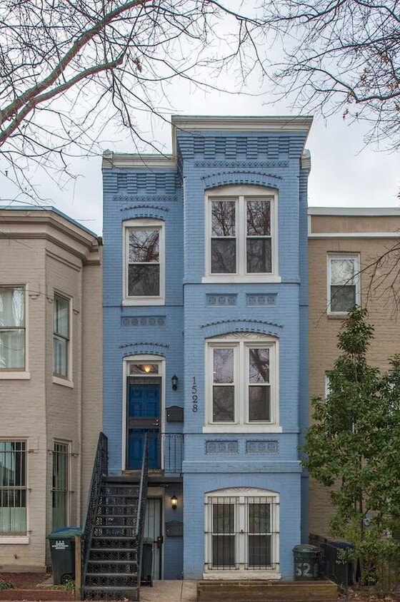 Primary Photo - Furnished Apt in Shaw Victorian