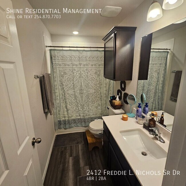 Foto del edificio - 2412 Freddie L. Nichols Sr. Dr