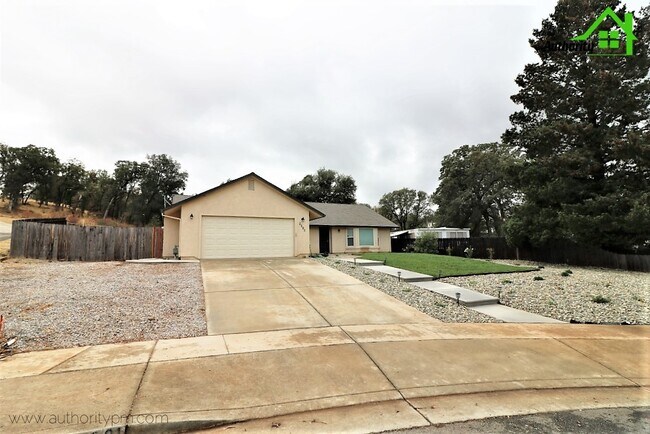 Building Photo - 2381 Yellow Finch Way