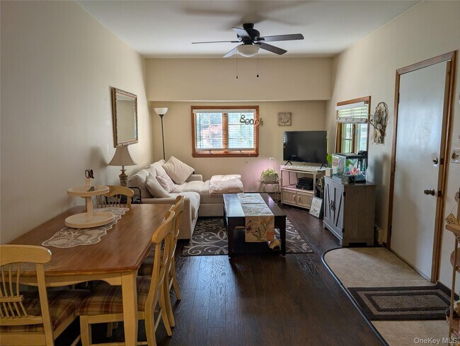 Foto del edificio - 39 Wenwood Dr
