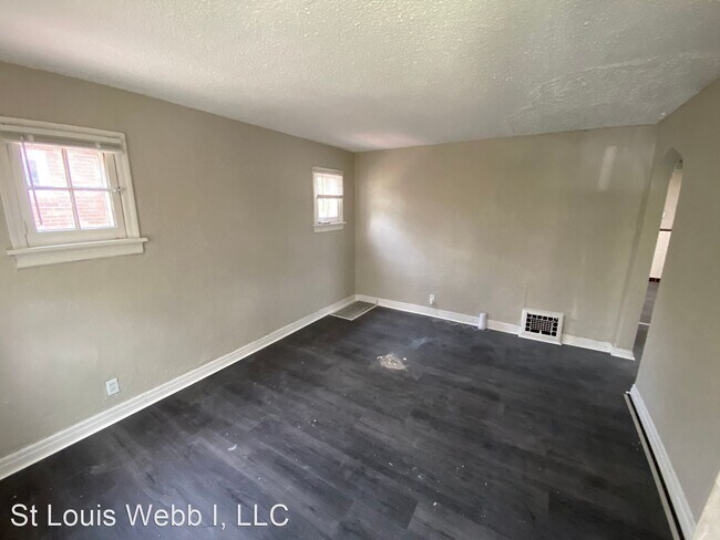 Building Photo - 3 br, 1 bath House - 2730 Kinamore Dr