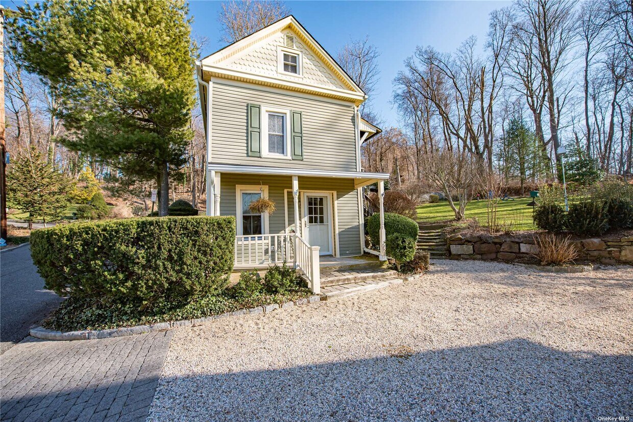 Primary Photo - 208 Prospect St