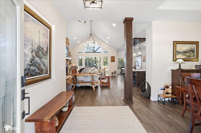 Foto del edificio - LONG TERM LUXURY RENTAL