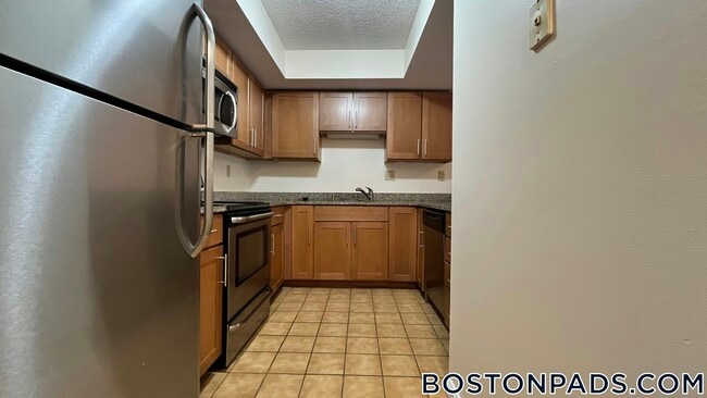 Building Photo - 345 Franklin St