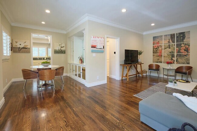 Living Area - 9601 Charleville Blvd