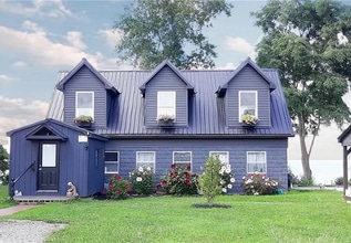 Building Photo - 12434 E Lake Rd