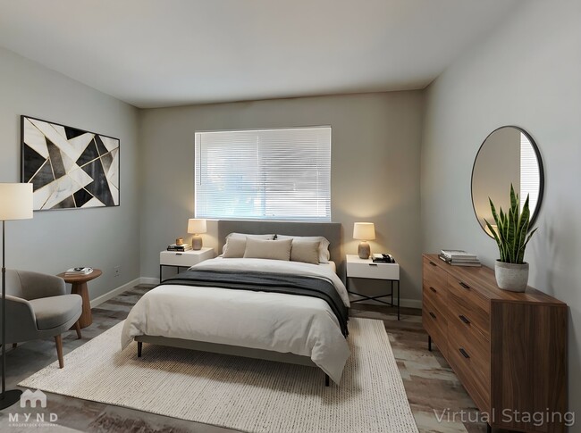 Building Photo - 2009 W Newcastle Cir