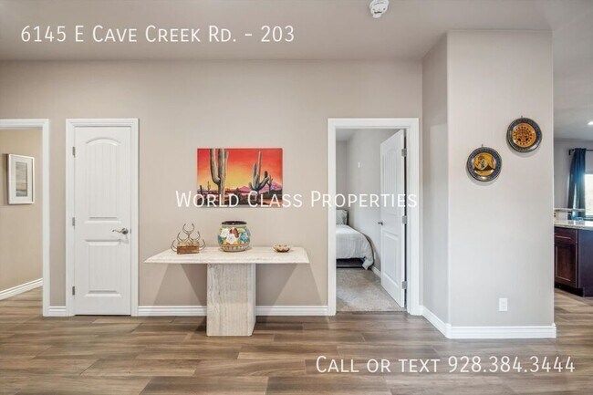Foto del edificio - 6145 E Cave Creek Rd