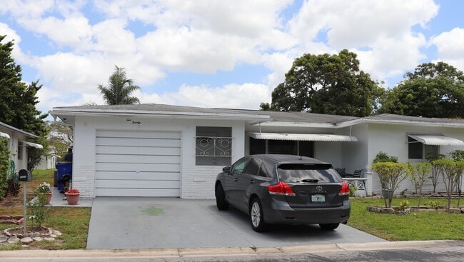 Building Photo - 1020 NW 74th Ave