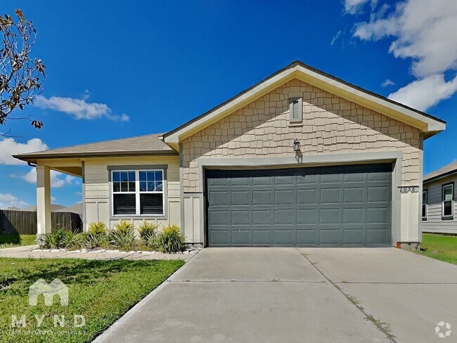 Building Photo - 1056 Banyon Tree Ln