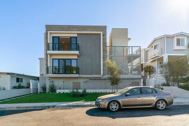 Building Photo - 1214 Tennyson St