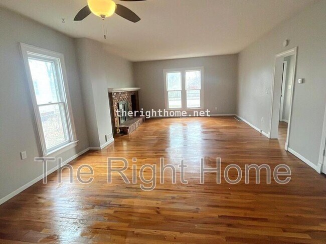 Foto del edificio - 840 E 6th St