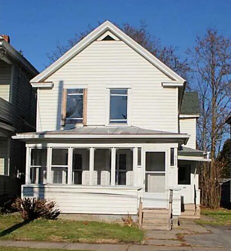 Primary Photo - 308 Apple St