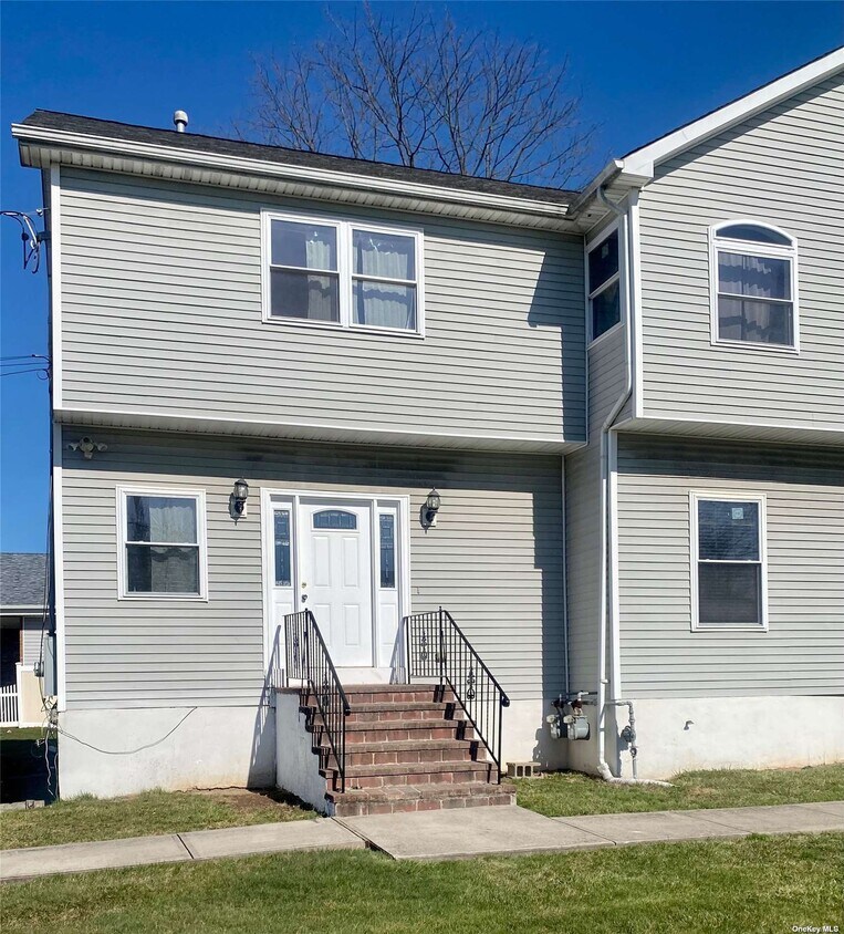 Primary Photo - 133 Kennedy Ave