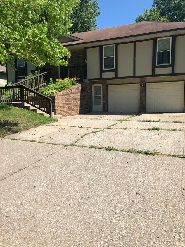 7511 NW 77th Ter, Kansas City, MO 64152 House Rental in Kansas City