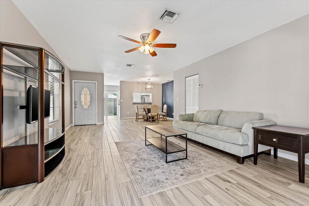 Foto principal - 193 SE 1st Cir