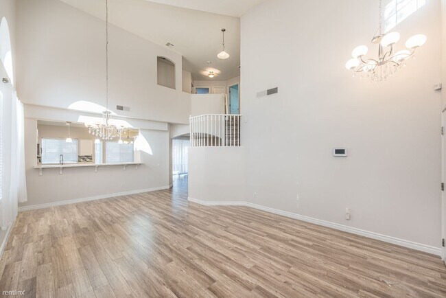 Building Photo - 4 br, 2.5 bath House - 8128 Neptune Beach Ave