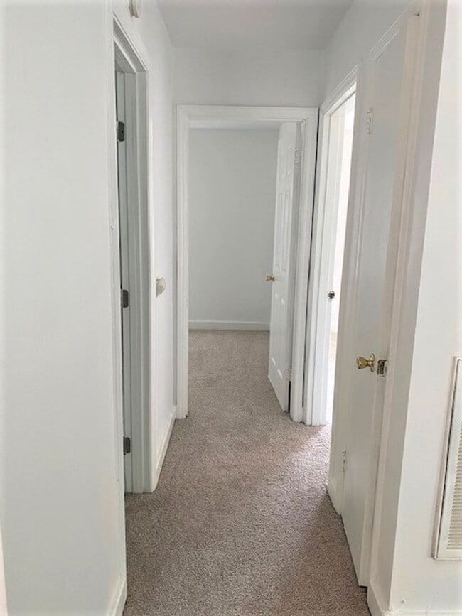 Foto del edificio - Move in Special!  West Charlotte.  Renovat...