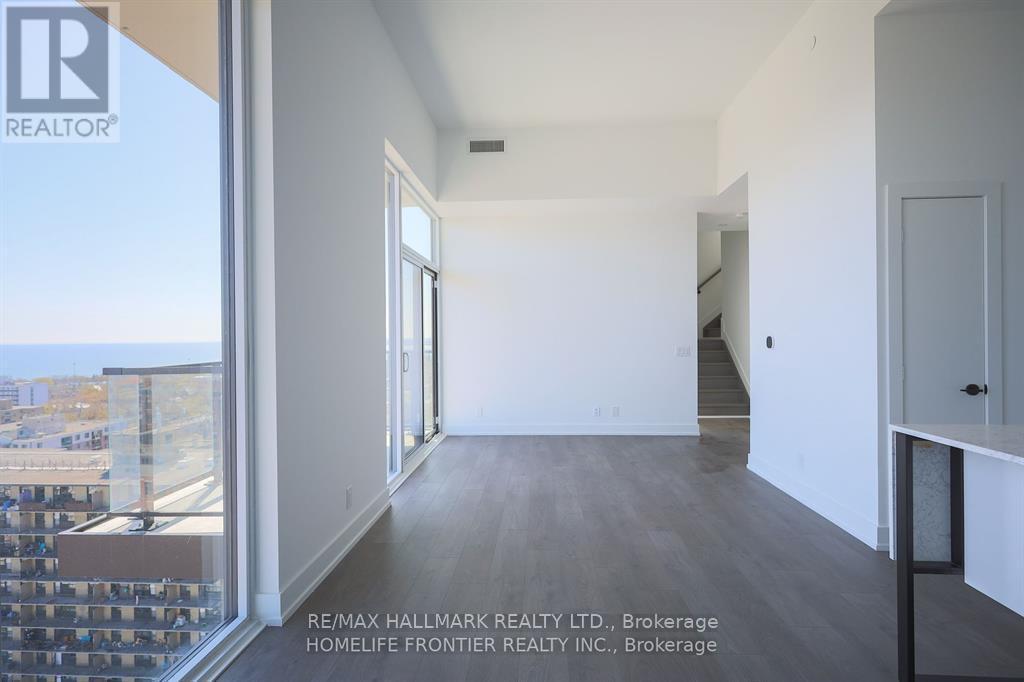 Photo principale - 270-1270 Dufferin St