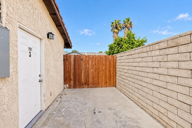 Building Photo - 10637 Sagittarius Dr