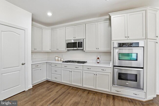 Foto del edificio - 1312 Volunteer Dr