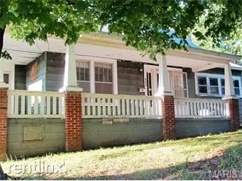 Primary Photo - 3 br, 1 bath House - 203 W North