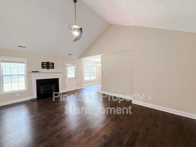 Building Photo - 117 Moorea Dr