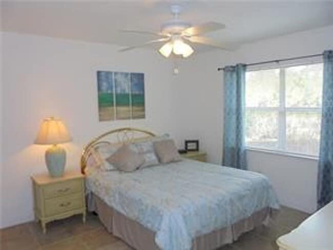 Building Photo - 2 br, 2 bath House - 25050 Sandhill Blvd 7B3