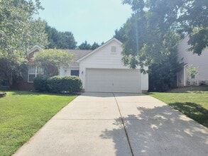Building Photo - 16029 Circlegreen Dr