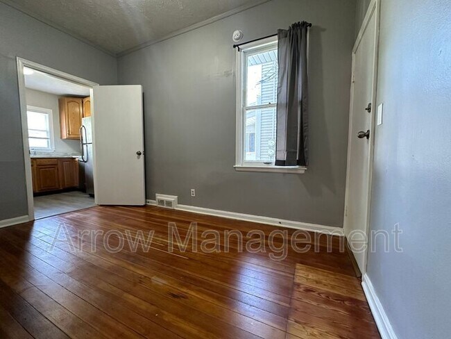 Building Photo - 1429 E St