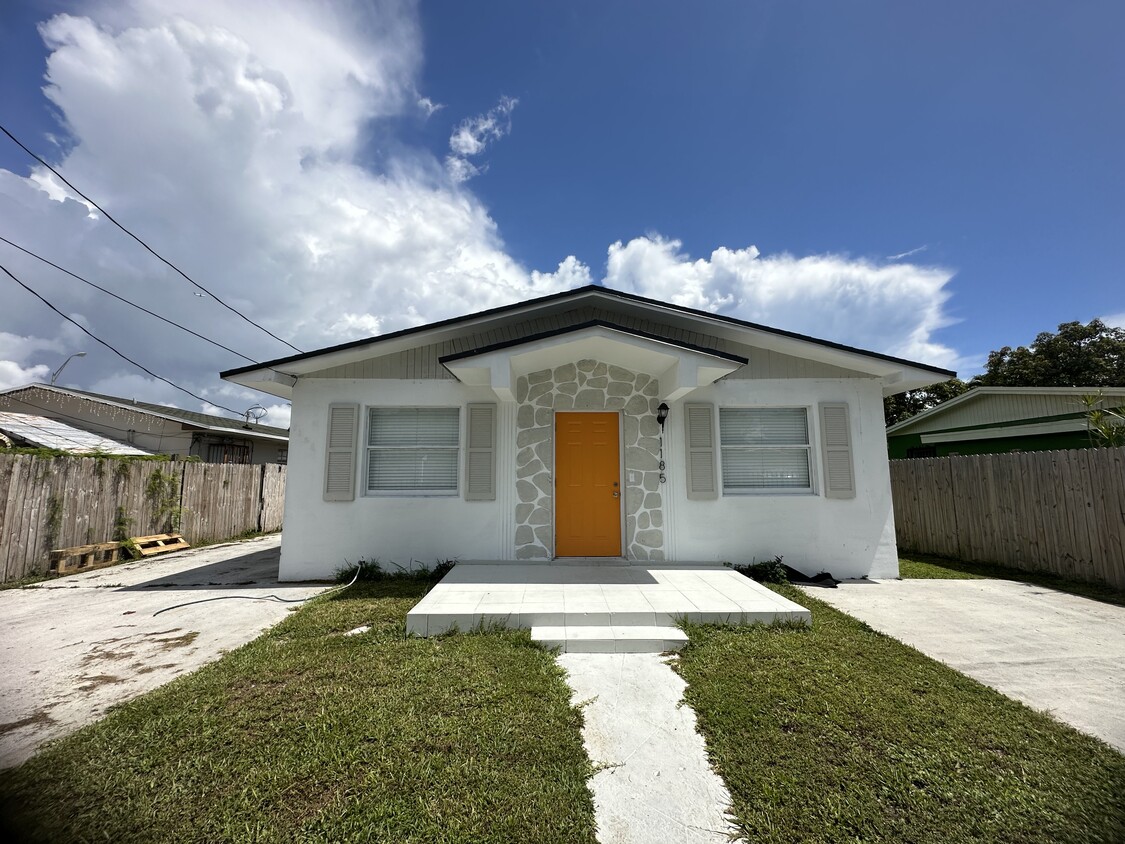 Foto principal - 1185 NW 51st St