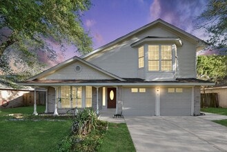 Building Photo - 15614 Barbarossa Dr