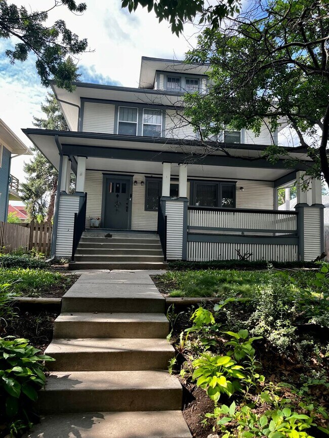 Building Photo - 2611 A St