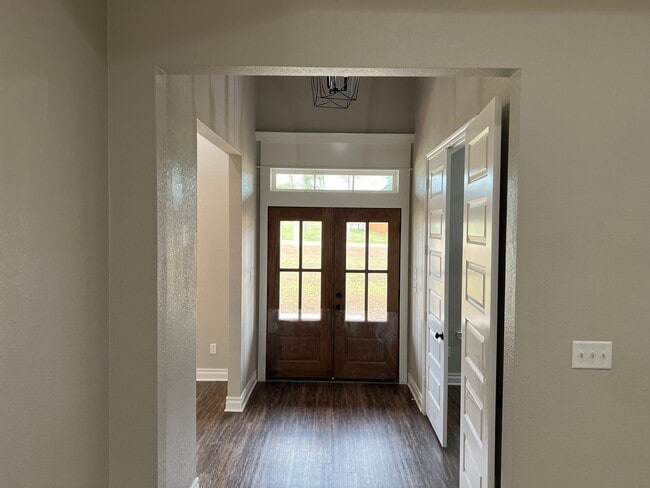 Building Photo - 14827 Fallow Ln