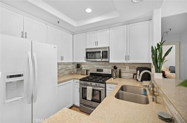 Foto del edificio - 65 Whippoorwill Ln