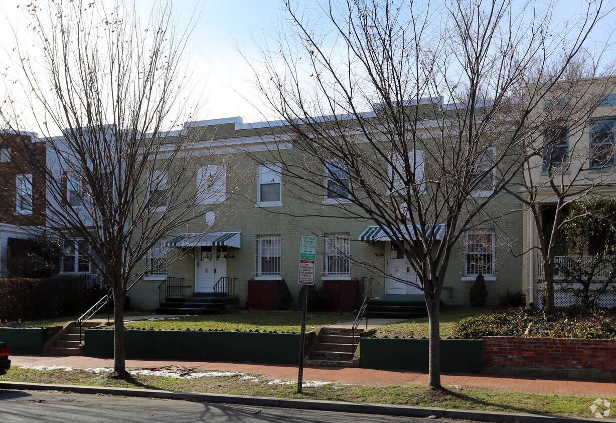 Foto principal - 315-317 Kentucky Ave SE