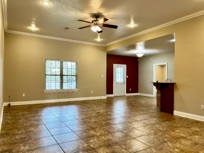 Building Photo - 520 Hickory Ridge Rd