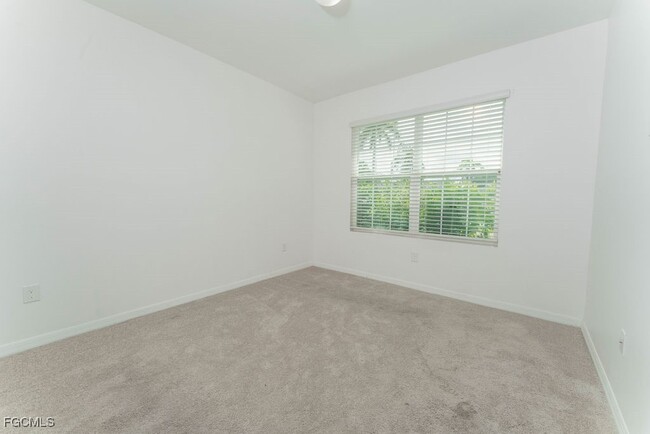 Foto del edificio - 526 SE 20th Ct