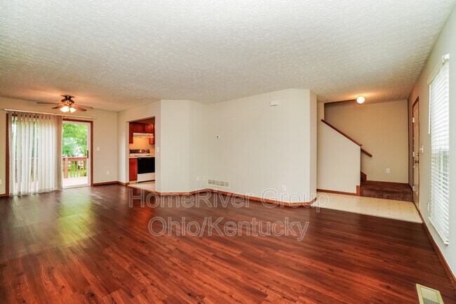 Building Photo - 8935 Coral Canyon Cir