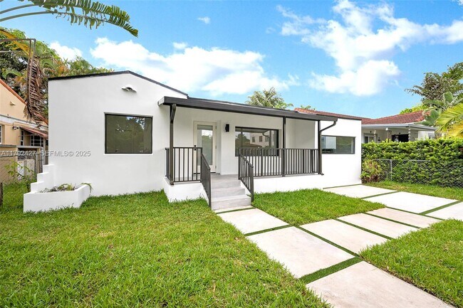 Foto del edificio - 1854 SW 17th St