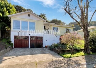 Building Photo - 122 Du Bois St