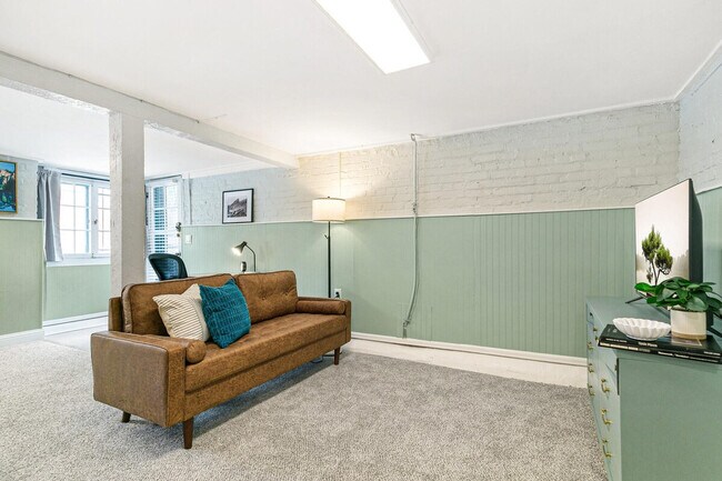 Foto del edificio - 2619 E 12th Ave