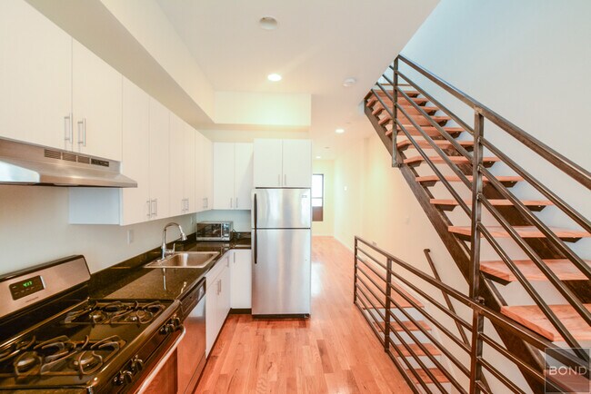 Foto del edificio - 151 E 71st St