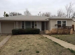 Building Photo - 2514 43rd St