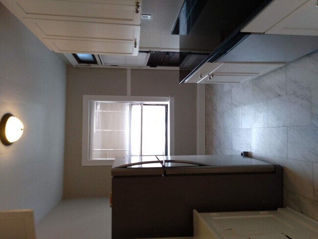 Foto del edificio - 230 Elmwood Ave