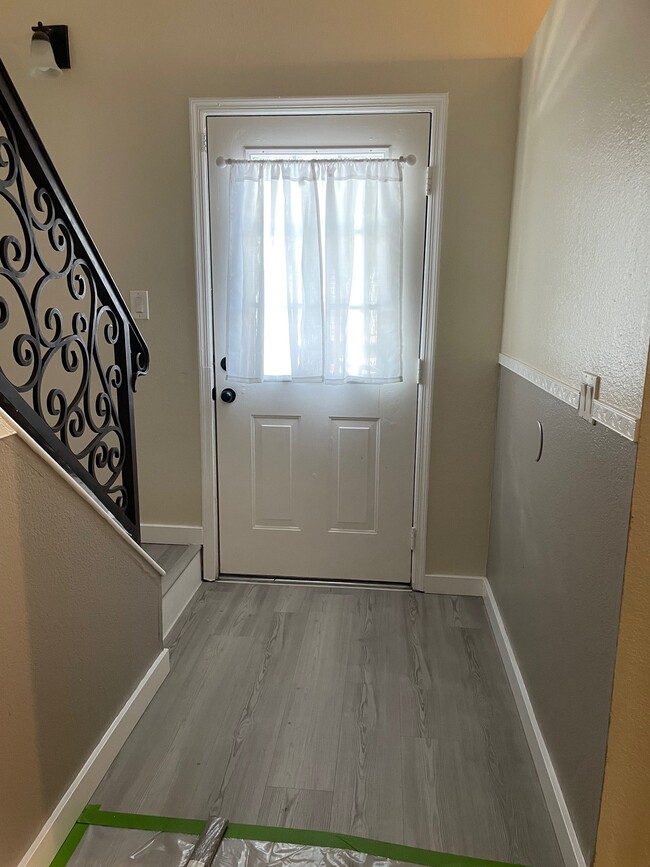 Photo - 1601 N Saba St Townhome
