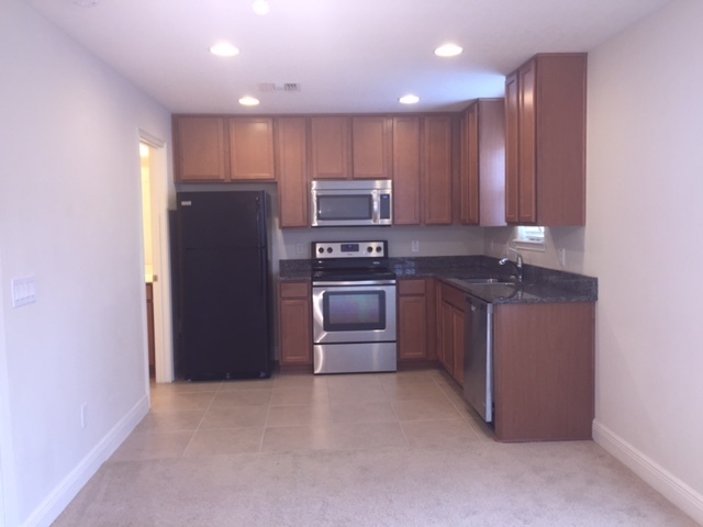 Foto del edificio - MOVE IN JANUARY!!! BEAUTIFUL 1BED/1BATH AB...