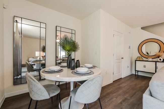 Building Photo - 120 ORMOND GRANDE Blvd