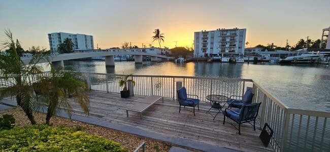 Building Photo - 8080 Tatum Waterway Dr