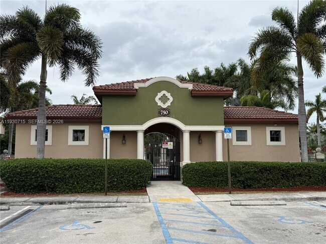 Foto del edificio - 580 NE 33rd Terrace